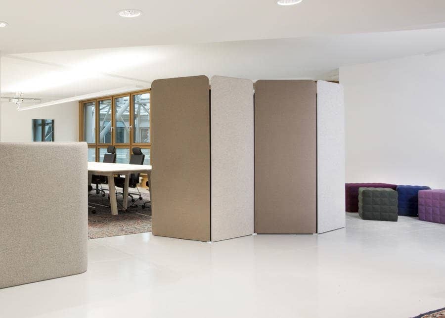 Noise-reduction-moss-walls-vs-acoustic-panels-3