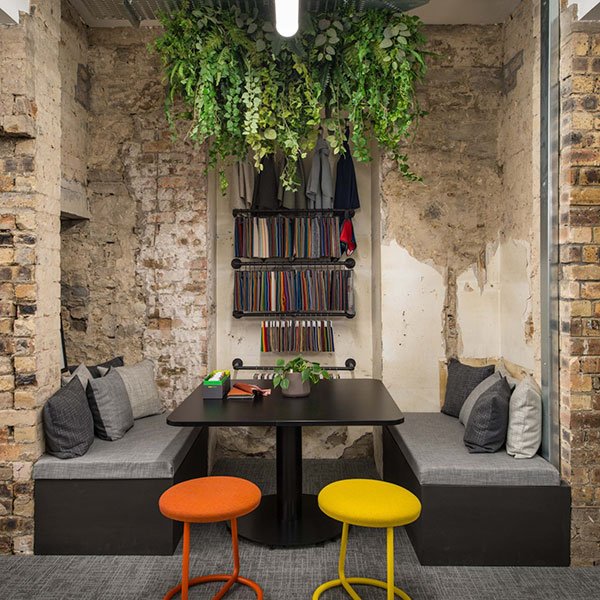 green-ceiling-display-in-glasgow-office