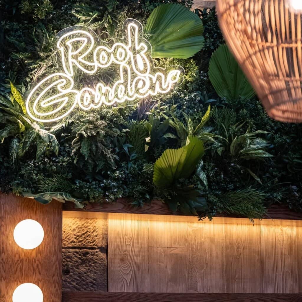 brand-branded-plants-and-florals-image-4