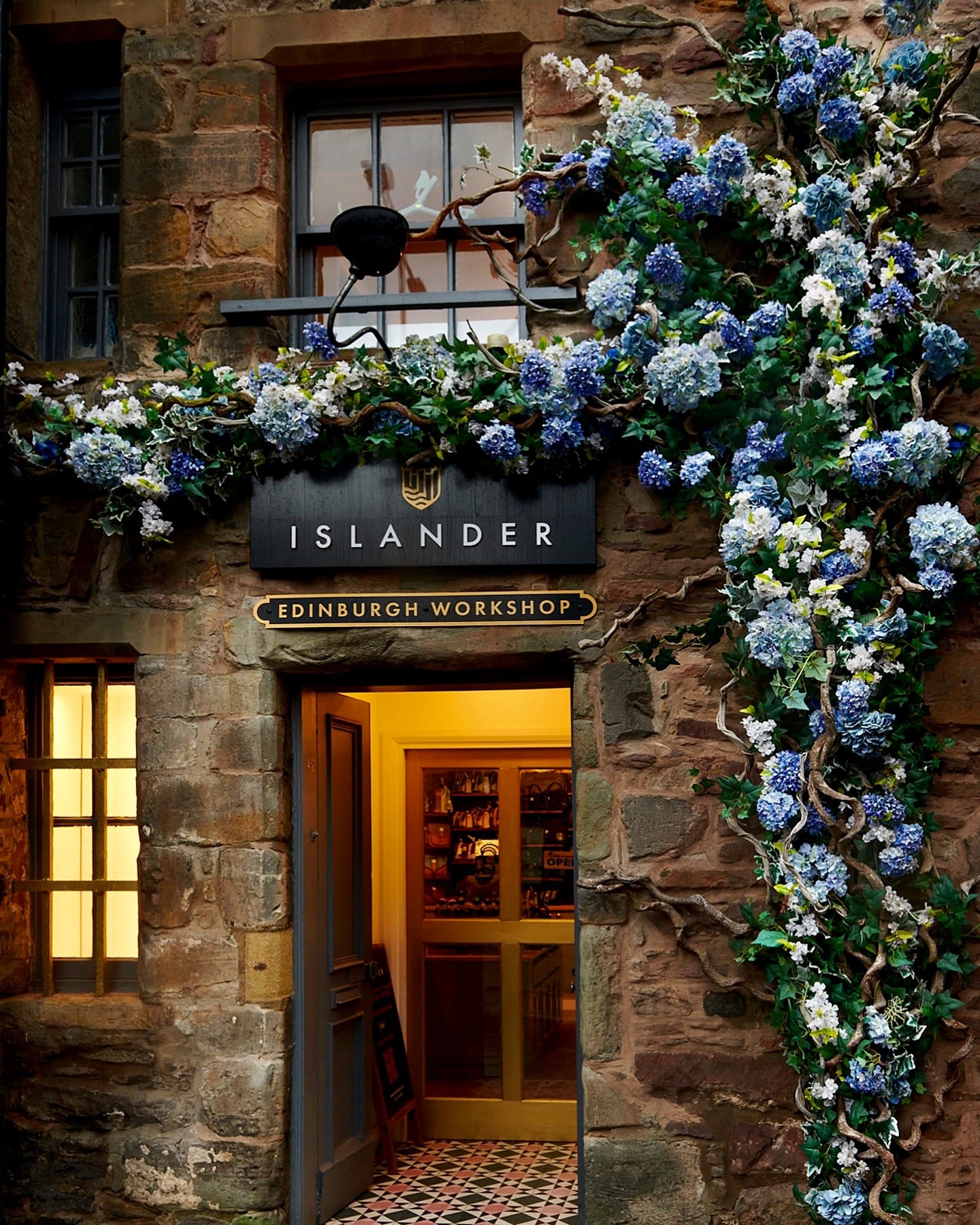 Islander, Edinburgh
